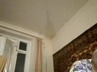 Ερωτική συνομιλία μέσω βίντεο gannalets