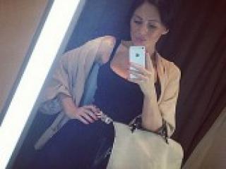 Ερωτική συνομιλία μέσω βίντεο ggiilza