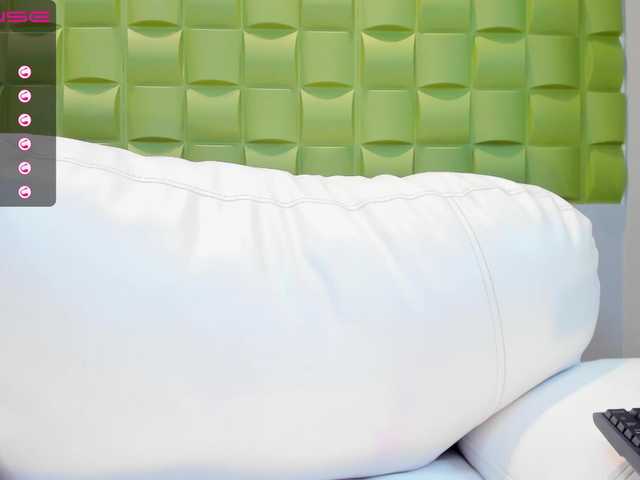 Εκπομπές οθόνης GiaBrooks