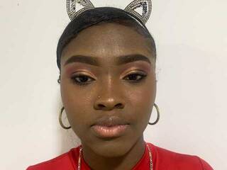 Ερωτική συνομιλία μέσω βίντεο GirlQueen