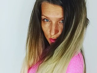 Ερωτική συνομιλία μέσω βίντεο glamyglamour91