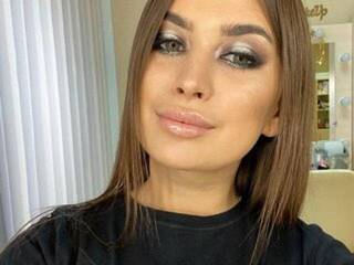 Ερωτική συνομιλία μέσω βίντεο goldengirll