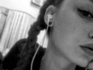 Ερωτική συνομιλία μέσω βίντεο goldvik