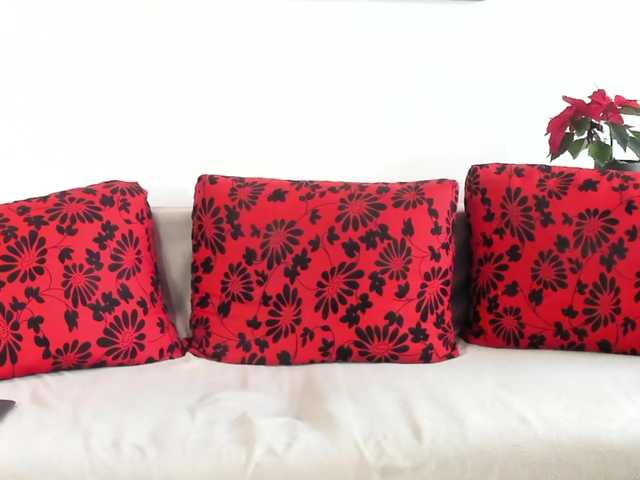 Εκπομπές οθόνης HaileyBee