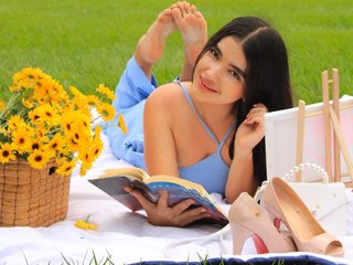 Ερωτική συνομιλία μέσω βίντεο HairyValeri