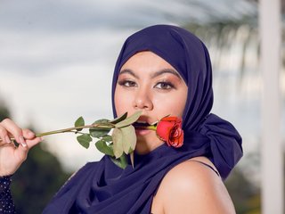 Ερωτική συνομιλία μέσω βίντεο halimabashar