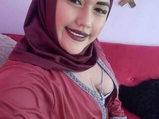 Ερωτική συνομιλία μέσω βίντεο HanaSader