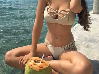 Ερωτική συνομιλία μέσω βίντεο HannaGate2