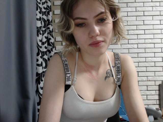 Φωτογραφίες hannyBanny6 Hi my name is Maria and I am 19 years old)I want to please you and be the girl of your fantasies))I love your compliments and gifts