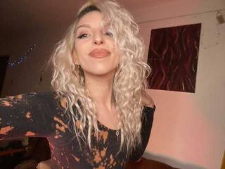 Ερωτική συνομιλία μέσω βίντεο HarperBr