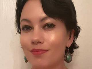 Ερωτική συνομιλία μέσω βίντεο Hazelrea