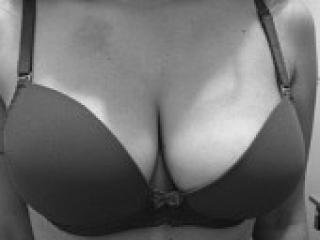 Ερωτική συνομιλία μέσω βίντεο helene