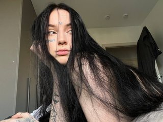 Ερωτική συνομιλία μέσω βίντεο heyitskira