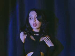 Ερωτική συνομιλία μέσω βίντεο HinaChan