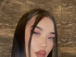 Ερωτική συνομιλία μέσω βίντεο hinayya