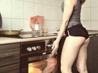 Ερωτική συνομιλία μέσω βίντεο hollidolli