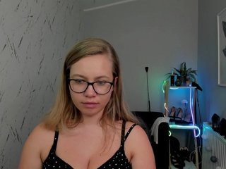 Ερωτική συνομιλία μέσω βίντεο hollyBB
