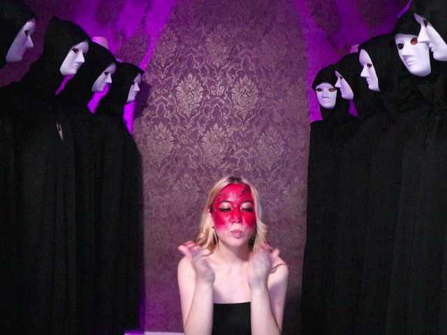 Εκπομπές οθόνης HollyEmily