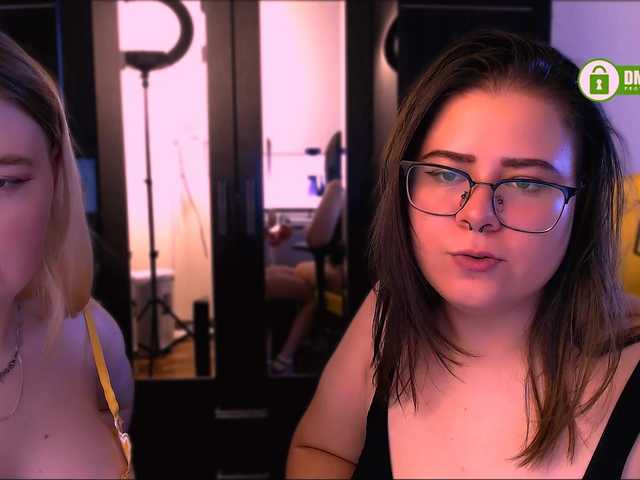 Εκπομπές οθόνης HolyDevilS