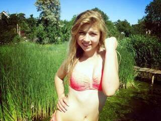 Ερωτική συνομιλία μέσω βίντεο holygirl