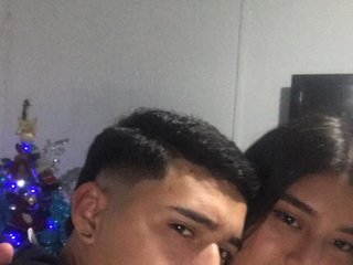Ερωτική συνομιλία μέσω βίντεο hot5couple