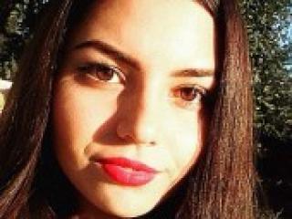 Ερωτική συνομιλία μέσω βίντεο hotbeatrice