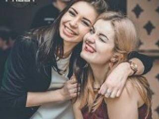 Ερωτική συνομιλία μέσω βίντεο hotbitches