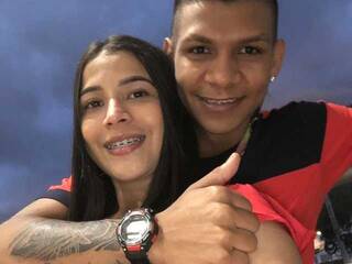 Ερωτική συνομιλία μέσω βίντεο Hotcouple-25