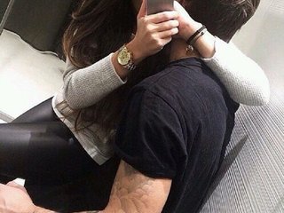 Ερωτική συνομιλία μέσω βίντεο hot-couple-ind