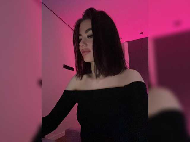 Εκπομπές οθόνης HotGirlEva