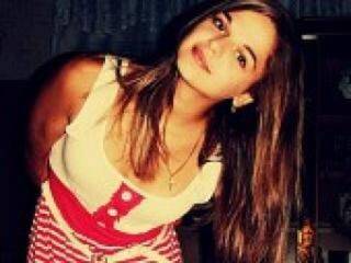 Ερωτική συνομιλία μέσω βίντεο hotlayra