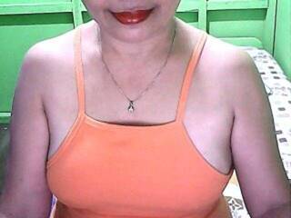 Ερωτική συνομιλία μέσω βίντεο hotmama07