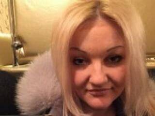 Ερωτική συνομιλία μέσω βίντεο hotmiss