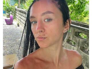 Ερωτική συνομιλία μέσω βίντεο HotPulse888