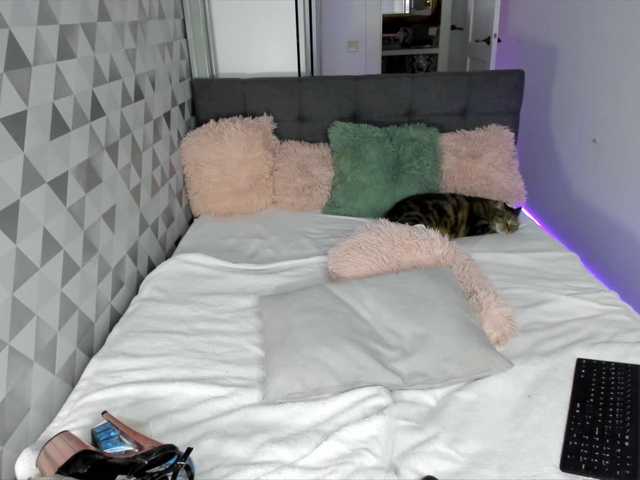 Εκπομπές οθόνης HotSaraJordan