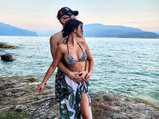 Ερωτική συνομιλία μέσω βίντεο HotSexyCouple0688
