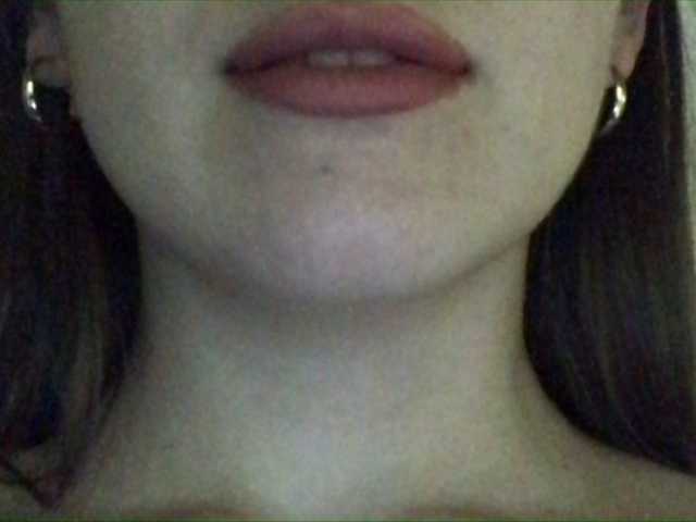 Εκπομπές οθόνης HottBabe