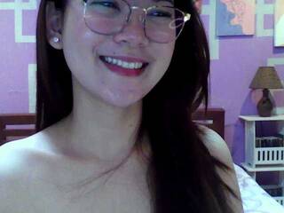 Ερωτική συνομιλία μέσω βίντεο HottieAnne