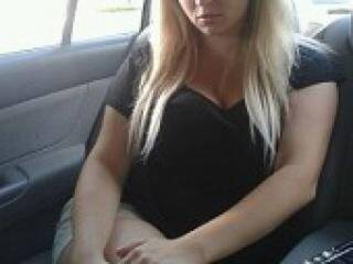 Ερωτική συνομιλία μέσω βίντεο hottielana