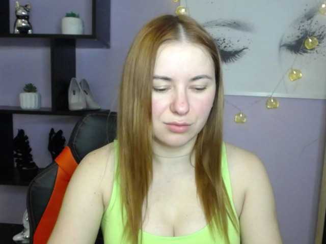 Εκπομπές οθόνης hottiexLayla