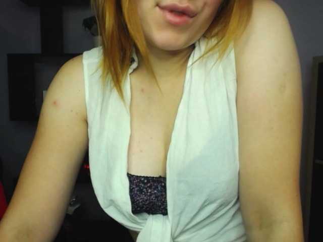 Εκπομπές οθόνης hottiexLayla
