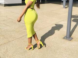 Ερωτική συνομιλία μέσω βίντεο hottlipss