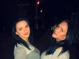 Ερωτική συνομιλία μέσω βίντεο hotttgirls