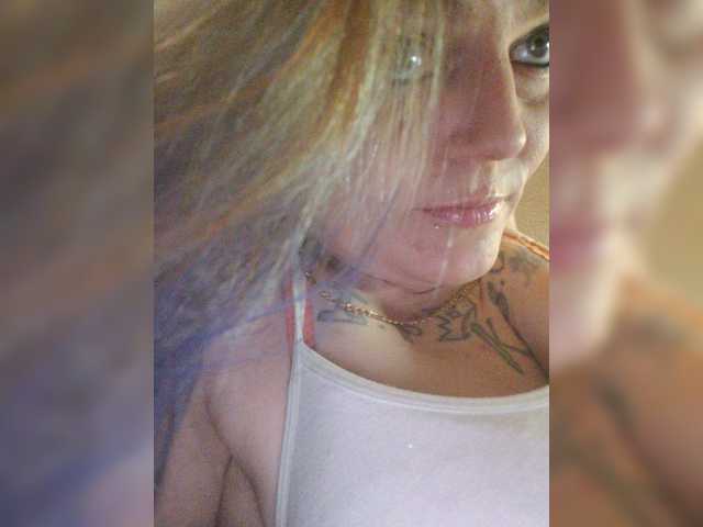 Εκπομπές οθόνης IBTHASHiiT