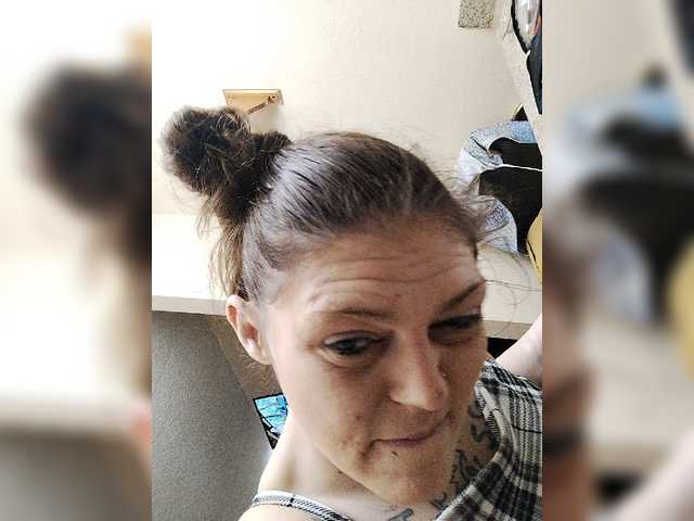 Εκπομπές οθόνης IBTHASHiiT