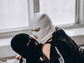 Ερωτική συνομιλία μέσω βίντεο Iceandhot