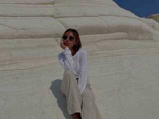 Ερωτική συνομιλία μέσω βίντεο Iloveurcandys