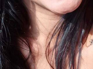 Ερωτική συνομιλία μέσω βίντεο Indiasuh