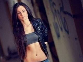 Ερωτική συνομιλία μέσω βίντεο inessasexy