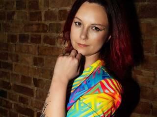 Ερωτική συνομιλία μέσω βίντεο InezLove